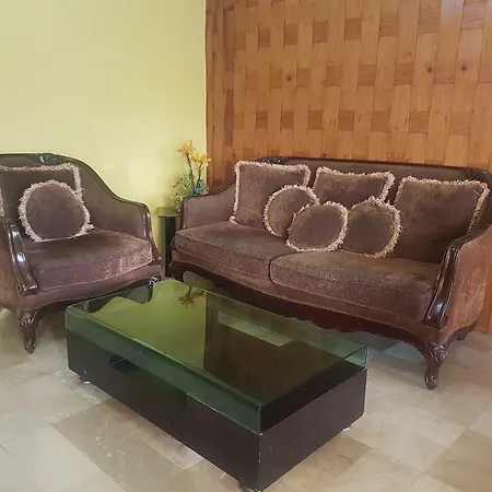 Tsc Suites By Eastland Residences